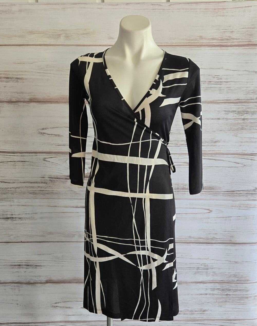 Juno Black and White Abstract Print Wrap Dress 3/4 Sleeves sz Small
